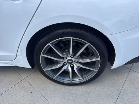 Used 2023 Genesis G70 2.0T image 11