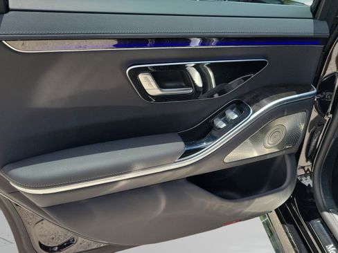 Certified 2023 Mercedes-Benz S 500 4MATIC image 7
