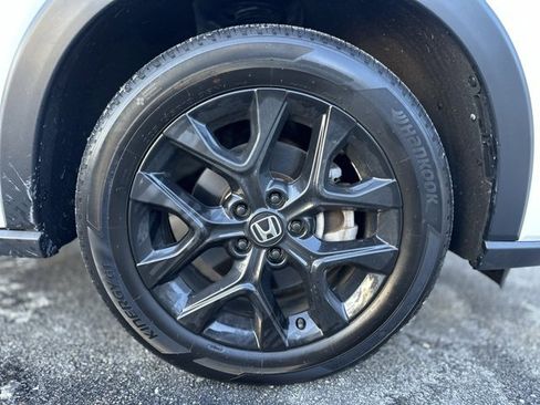 Used 2023 Honda HR-V Sport image 26