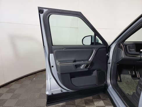 Used 2024 Rivian R1T Adventure Dual AWD/4WD image 16