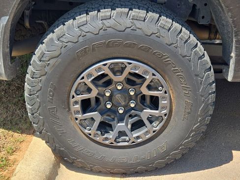 Used 2025 Ford F150 Raptor w/ Equipment Group 803A Raptor R AWD/4WD image 5