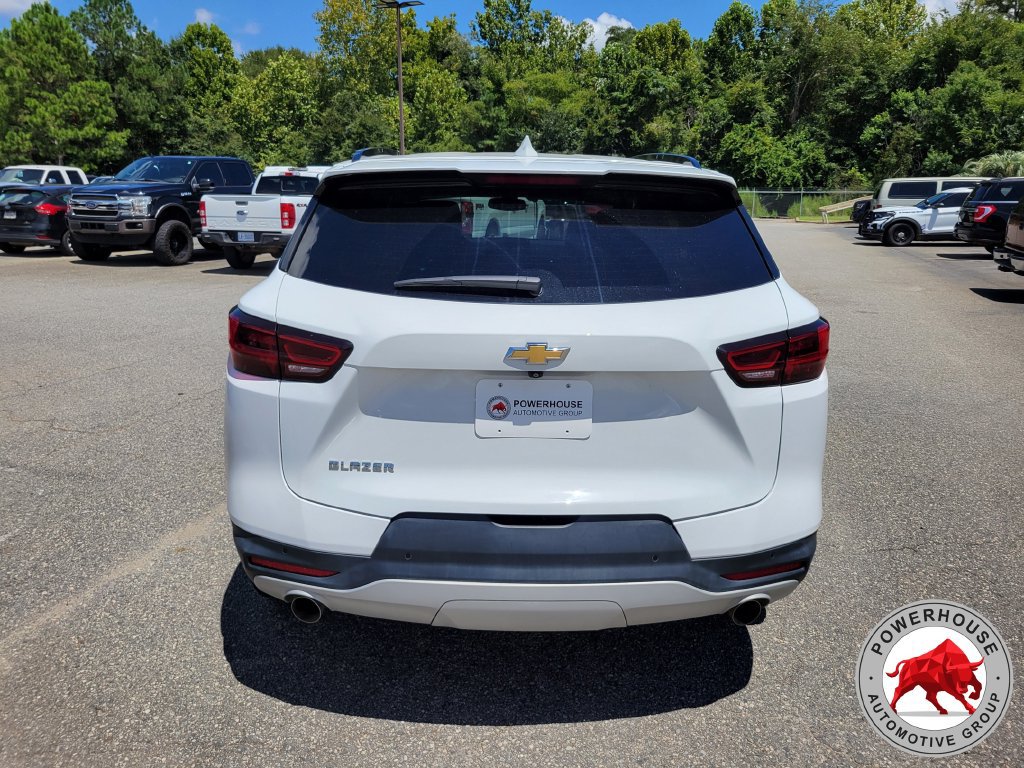 Used 2024 Chevrolet Blazer LT w/ Convenience Package FWD image 5