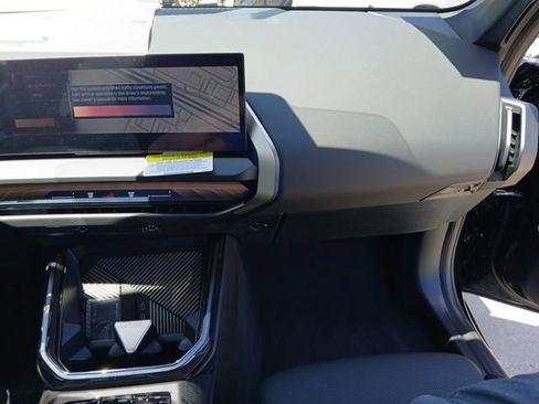 New 2025 BMW X3 xDrive30i w/ Convenience Package AWD/4WD image 18