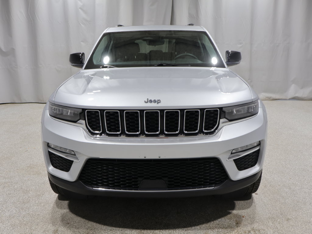 Used 2023 Jeep Grand Cherokee 4WD 4xe image 8