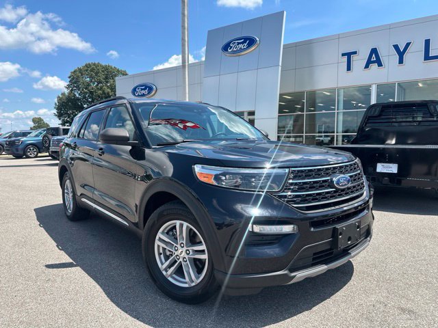 Used 2021 Ford Explorer XLT w/ Equipment Group 202A RWD image 4
