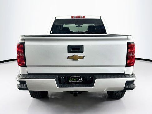 Used 2018 Chevrolet Silverado 1500 LT w/ All Star Edition AWD/4WD image 7