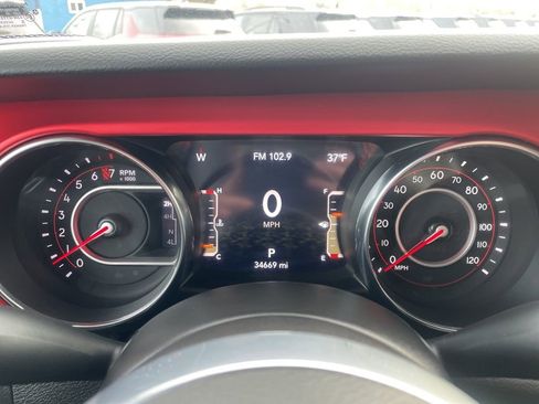 Used 2022 Jeep Gladiator Rubicon w/ Cold Weather Group image 14