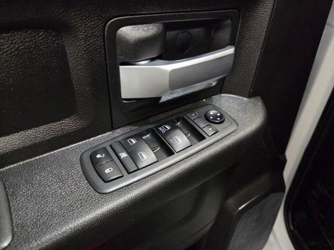 Used 2019 RAM 3500 Tradesman image 33