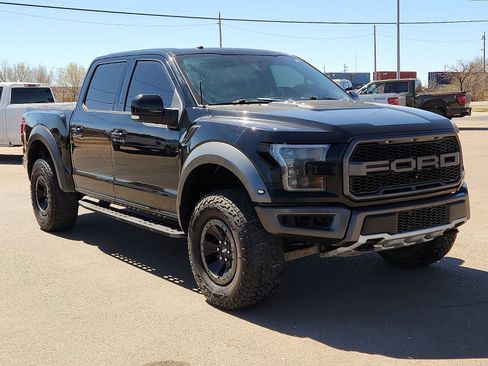 Used 2018 Ford F150 Raptor w/ Equipment Group 802A Luxury image 6