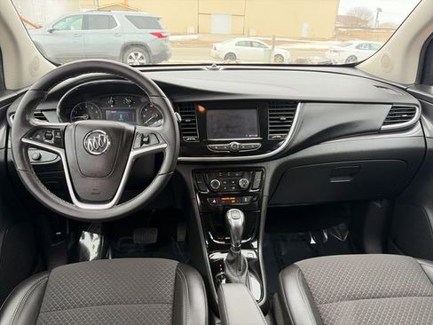 Used 2022 Buick Encore Preferred w/ Safety Package image 30