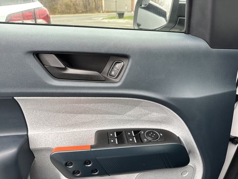 Used 2023 Ford Maverick XLT w/ XLT Luxury Package image 16