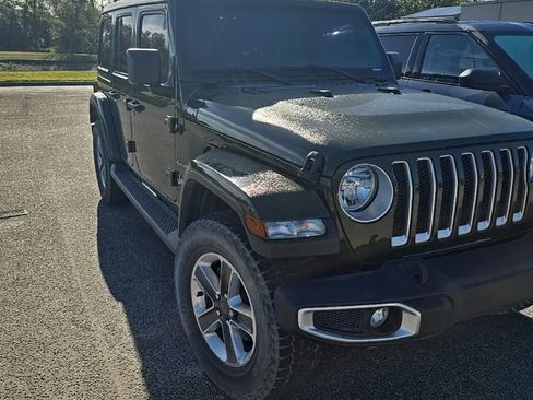 Used 2020 Jeep Wrangler Unlimited Sahara image 2