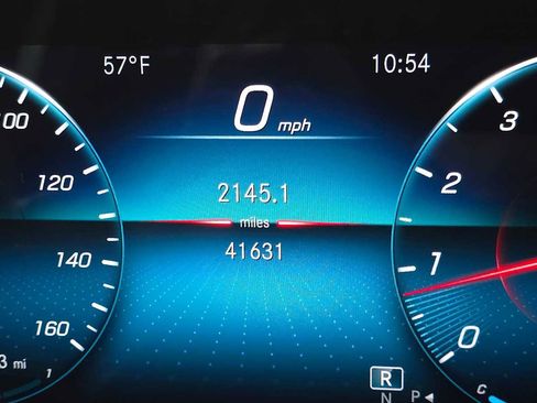 Used 2022 Mercedes-Benz GLA 250 4MATIC image 29