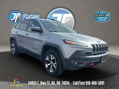 Used 2017 Jeep Cherokee Trailhawk w/ Comfort/Convenience Group