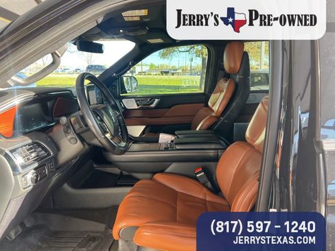 Used 2020 Lincoln Navigator L Reserve w/ Luxury Package image 7
