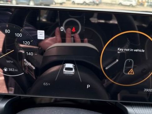 Certified 2025 Kia K4 GT-Line image 10