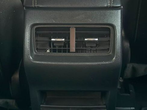 Used 2023 Ford Edge Titanium AWD/4WD image 32