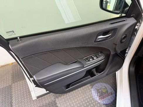 Used 2022 Dodge Charger Scat Pack w/ Dynamics Package image 18