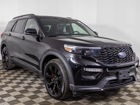 Used 2020 Ford Explorer ST w/ ST Street Pack image 20