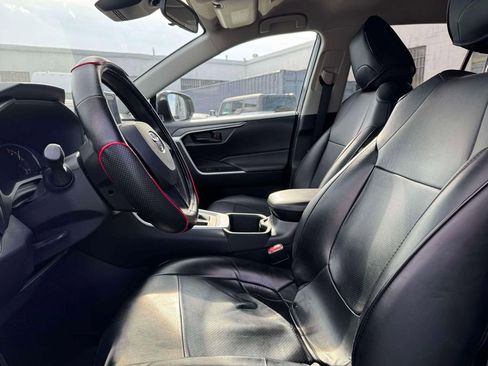 Used 2023 Toyota RAV4 LE image 12