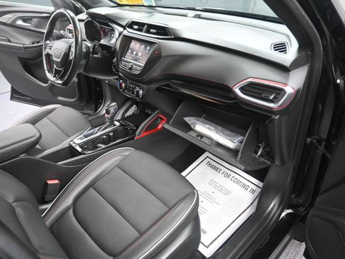 Used 2023 Chevrolet TrailBlazer RS AWD/4WD image 39