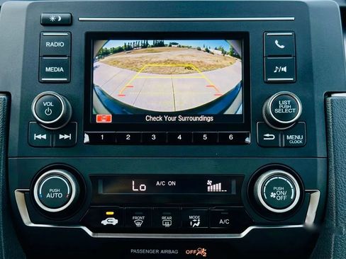 Used 2018 Honda Civic Sport image 19