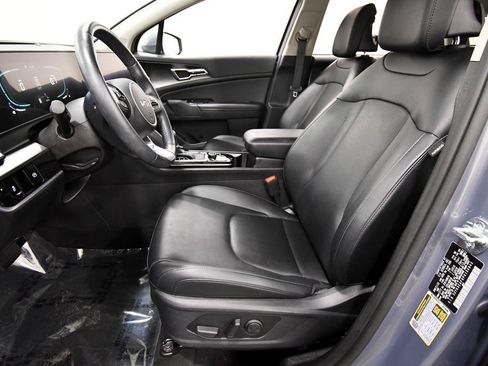 Certified 2023 Kia Sportage EX AWD/4WD image 14