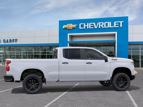 New 2025 Chevrolet Silverado 1500 LT Trail Boss w/ Convenience Package II AWD/4WD image 7