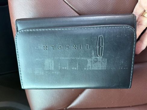 Used 2018 Lincoln MKX Reserve w/ Lincoln MKX Climate Package image 12