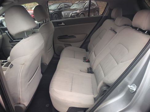 Used 2019 Kia Sportage LX AWD/4WD image 15