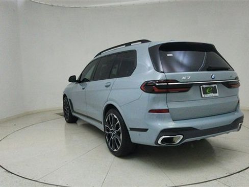 Used 2025 BMW X7 xDrive40i w/ M Sport Package image 72