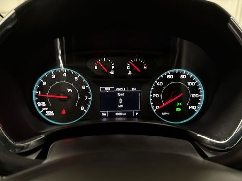 Used 2023 Chevrolet Equinox LS image 11