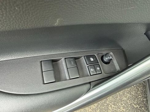 Used 2024 Toyota Corolla Cross XLE w/ Convenience Package AWD/4WD image 47