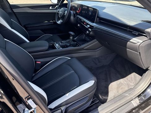 Used 2025 Kia K5 GT-Line image 11