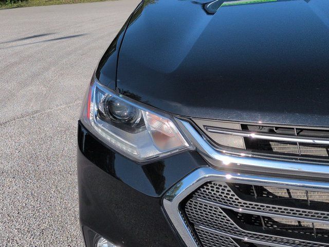 Used 2020 Chevrolet Traverse LT FWD image 9
