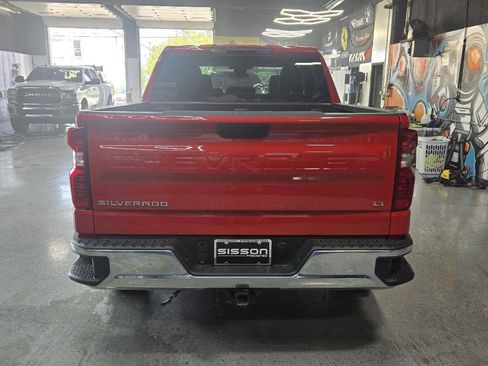 Used 2024 Chevrolet Silverado 1500 LT AWD/4WD image 5