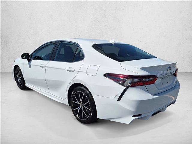 Used 2024 Toyota Camry SE FWD image 8