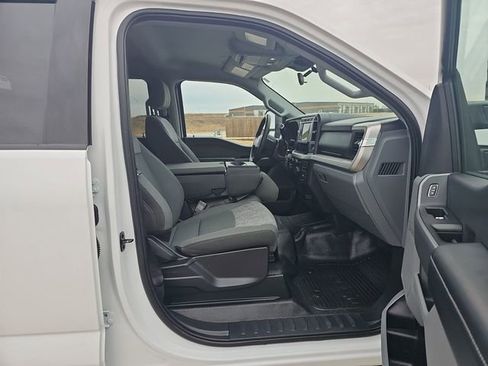 Used 2024 Ford F250 XLT w/ FX4 Off-Road Package AWD/4WD image 27