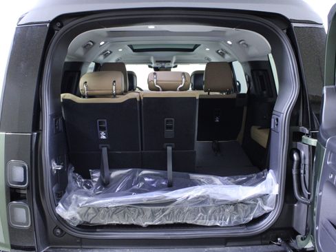 New 2026 Land Rover Defender 130 S AWD/4WD image 10