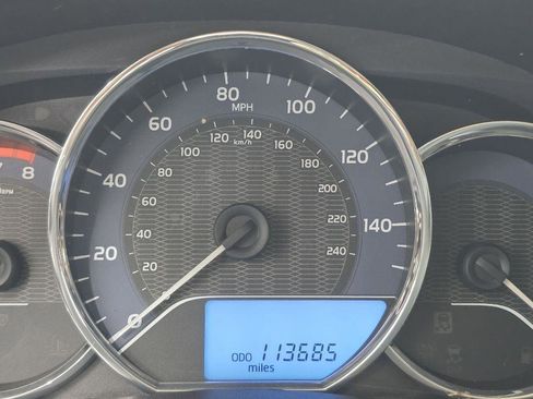 Used 2014 Toyota Corolla LE Premium w/ Driver Convenience Package image 28