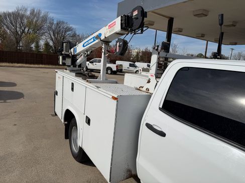 Used 2019 GMC Sierra 3500 4x4 Crew Cab w/ Sierra Convenience Package image 10