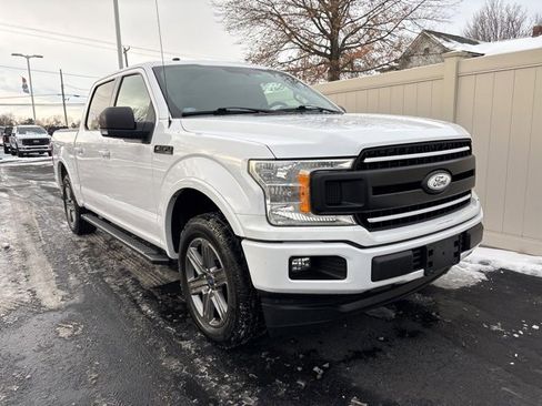 Used 2018 Ford F150 XLT w/ Equipment Group 302A Luxury image 2