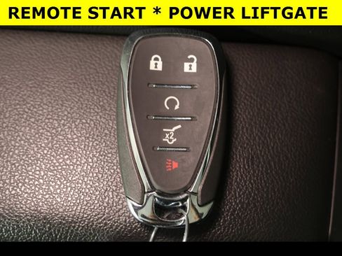 Used 2022 Chevrolet Traverse LT image 8