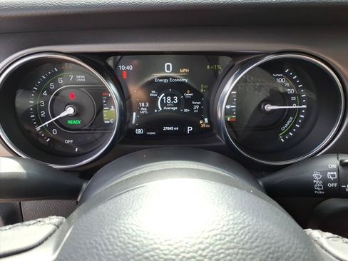 Used 2023 Jeep Wrangler Unlimited AWD/4WD image 26
