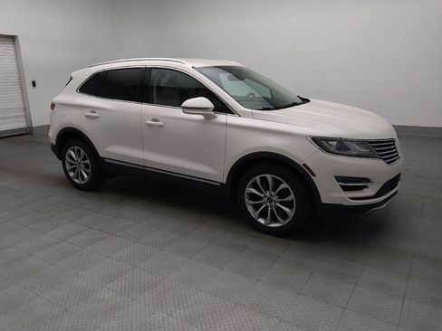 Used 2018 Lincoln MKC Select w/ Select Plus Package FWD image 11