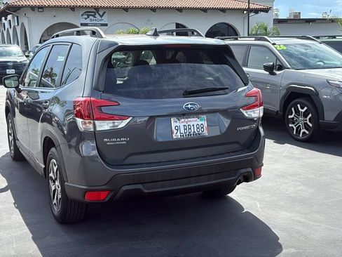 Used 2024 Subaru Forester Premium AWD/4WD image 4