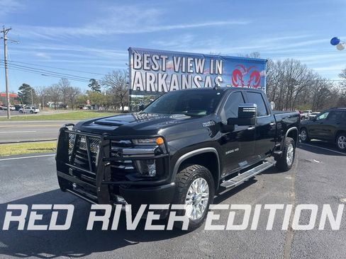 Used 2020 Chevrolet Silverado 3500 High Country w/ Technology Package image 1