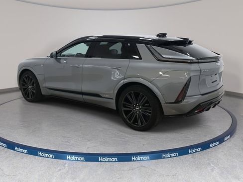 Used 2026 Cadillac Lyriq V image 8