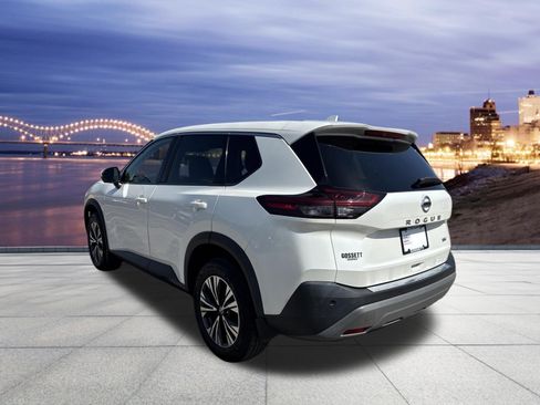Used 2021 Nissan Rogue SV FWD image 3
