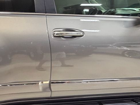 Used 2014 Lexus GX 460 w/ Premium Package AWD/4WD image 14
